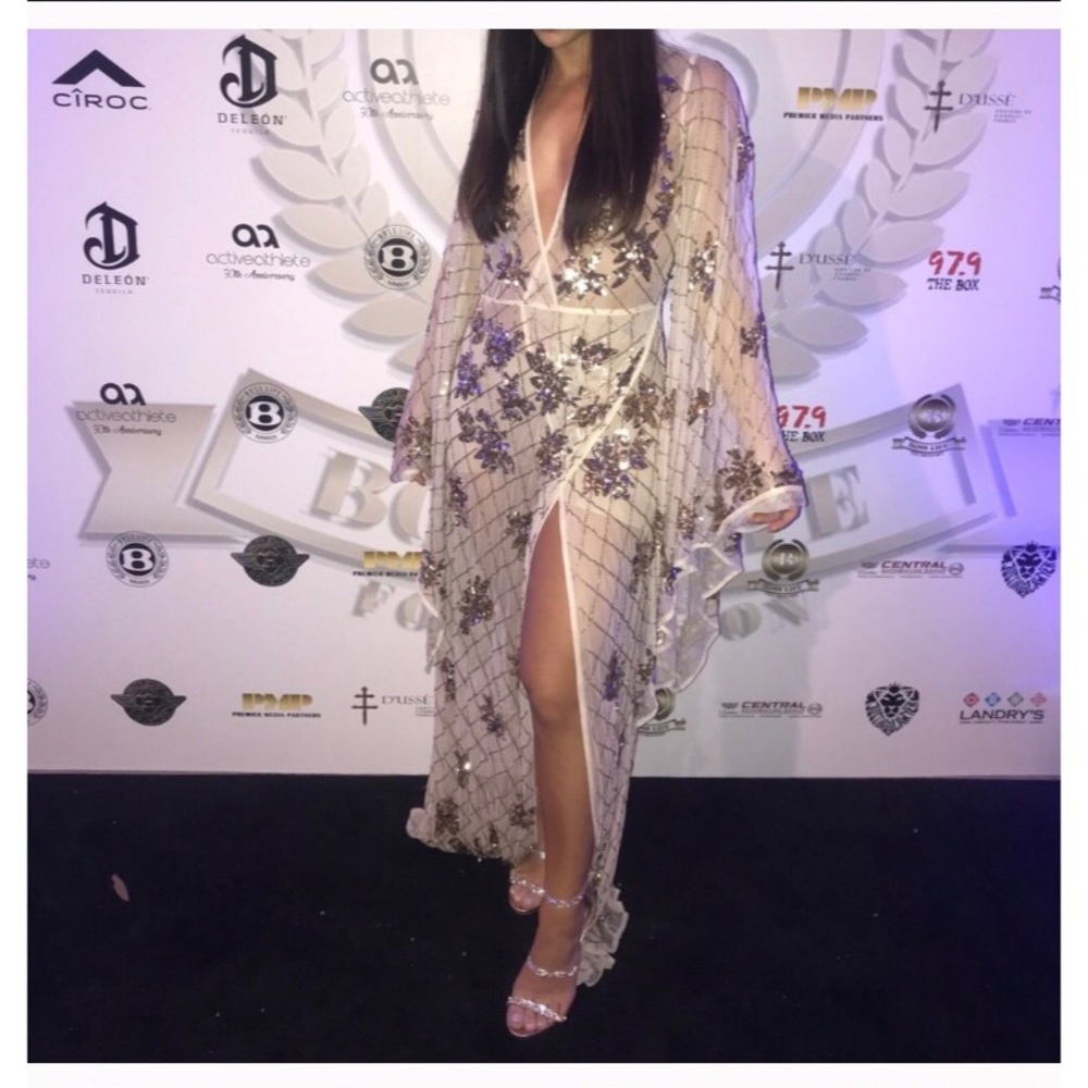 Missguided Peace and Love Sequin Dress Kimono